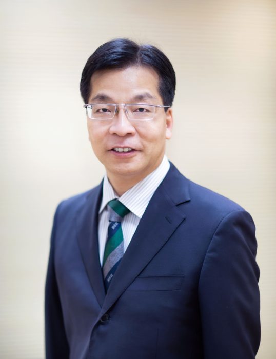 香港大學牙醫學院助理院長(對外事務)朱振雄教授